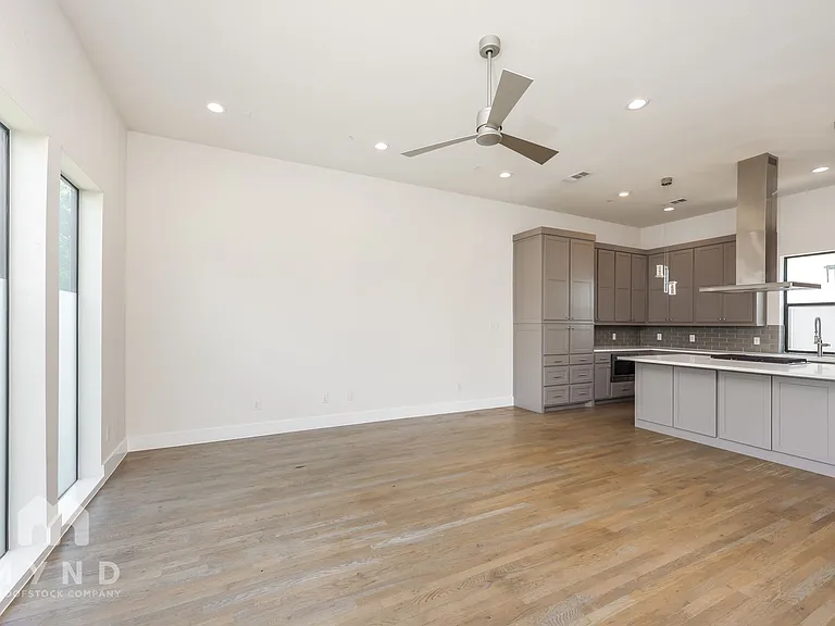 4515 Cabell Dr #102 — Photo 7