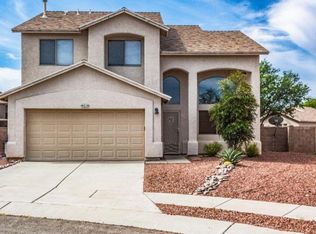 8828 E Lions Spring Pl, Tucson, AZ 85747