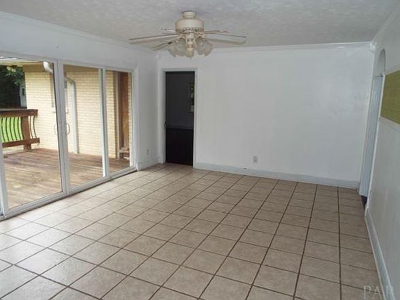 3rd image of 4017 N 9th Ave