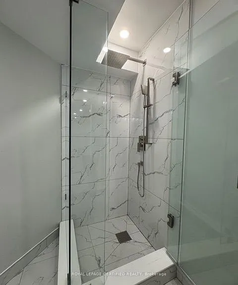 4468 Ashley Ave #BASEMENT — Photo 12