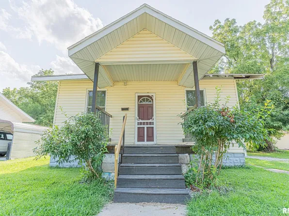 101 S Vincent St, Salem, IL 62881