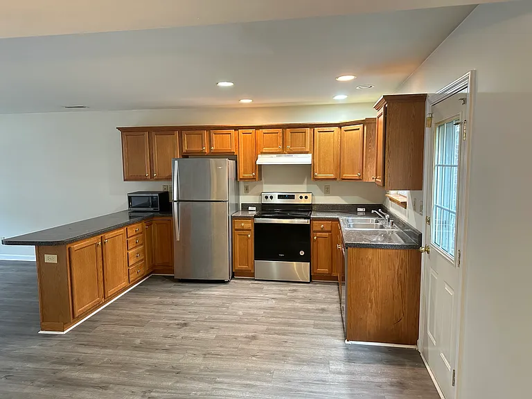 4531 Meadowlark Manor Ln — Photo 2