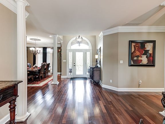 2nd image of 5678 Woodcrest Ln