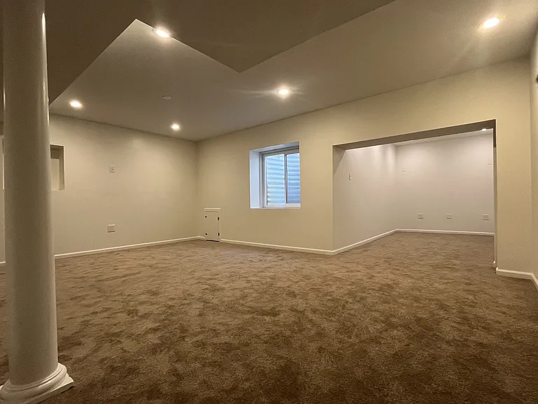 1825 N Pollock Way — Photo 31