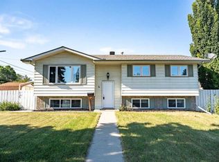 4 S Arlington Bay NE, Calgary, AB T2H 2B2