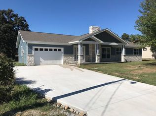 180 Lakeshore Dr, Blue Eye, MO 65611