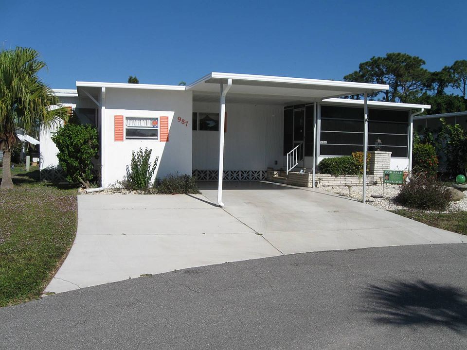 1st image of 987 Roseau Ave E