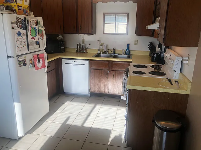 3151 Hillcrest Rd #4 — Photo 5