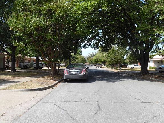 5th image of 2405 Hillsboro Ave