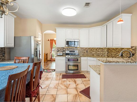 5th image of 2205 Pittner Ln