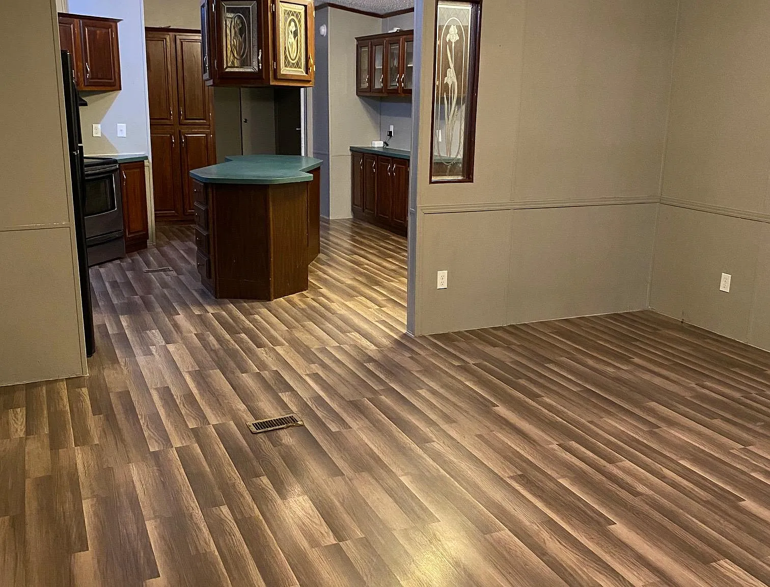 9801 Elderberry Trl — Photo 3
