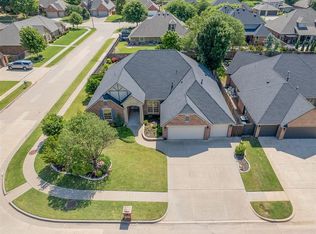 713 Waterwood Dr, Norman, OK 73072