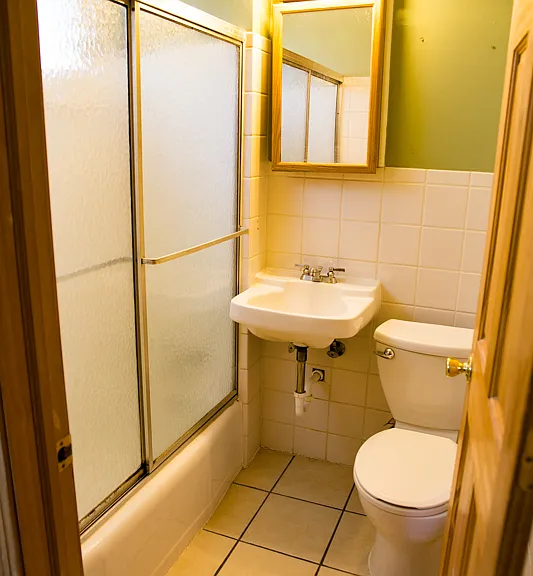 825-27 15th Ave SE #2 — Photo 5