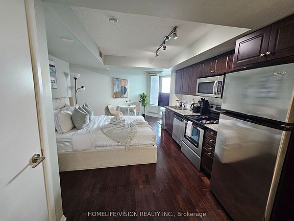 4th image of 209 Fort York Blvd Unit 1258
