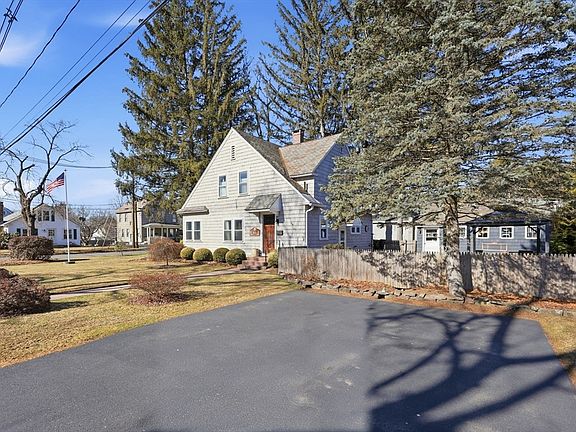 2nd image of 20 Dunnell Rd