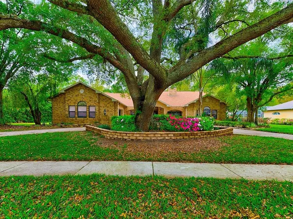 1704 Curry Rd, Lutz, FL 33549