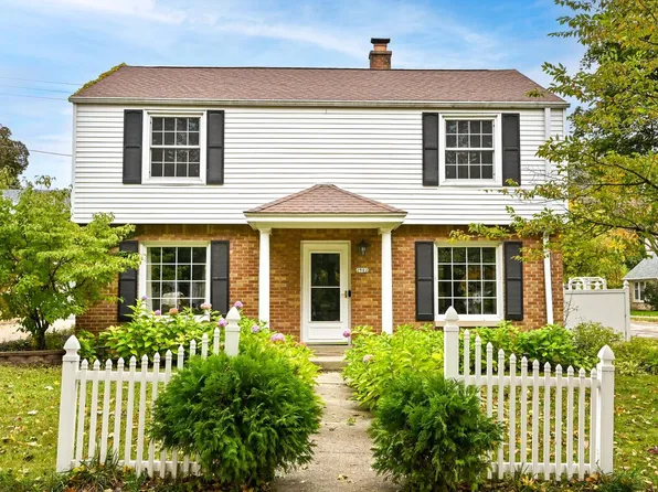 2902 North 68th STREET, Milwaukee, WI 53210