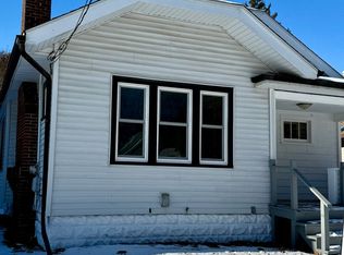 2134 Douglas St, Rockford, IL 61103