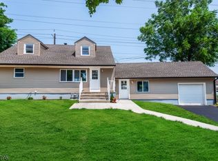 77 Huemmer Ter, Clifton City, NJ 07013