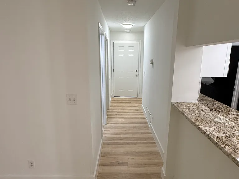 206 Warm Springs Cir — Photo 12