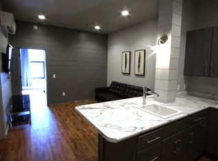 117 E Maumee St APT 209, Angola, IN 46703