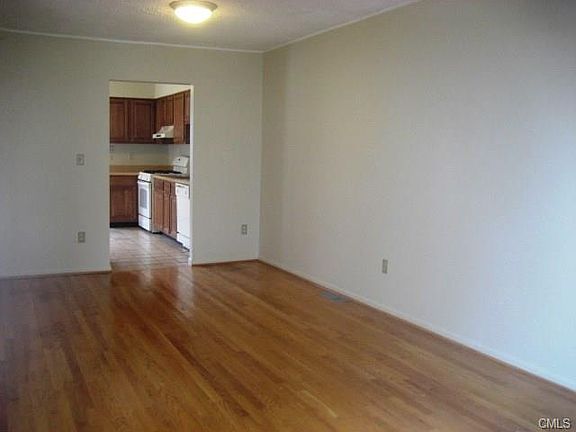 4th image of 35 Randall Ave #B