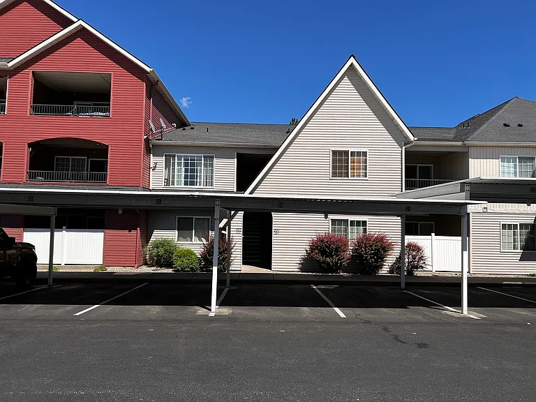 322 N Promenade Loop #B109 — Photo 2