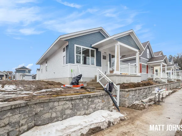 2086 Linden Ave SE, Grand Rapids, MI 49507
