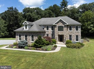 6960 Fishing Creek Valley Rd, Harrisburg, PA 17112