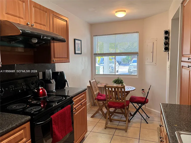 9761 NW 49th Ter #421 — Photo 3