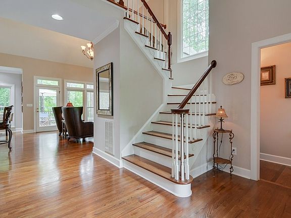 5th image of 5056 Belle Mead Dr