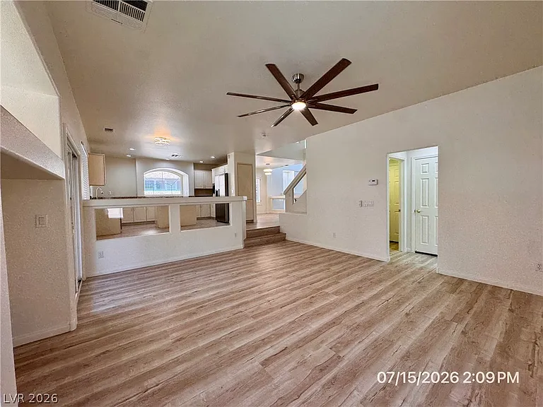 10921 Calcedonian St — Photo 15