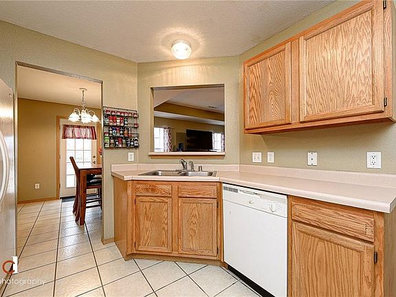 5th image of 465 Richland Creek Ave