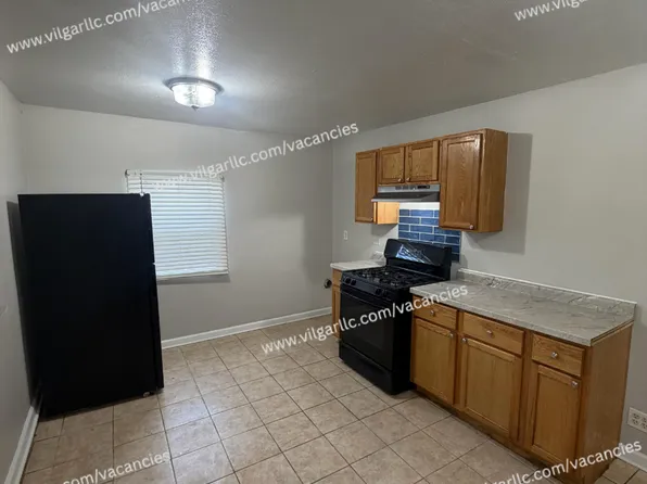 5224 E 13th Ave, Gary, IN 46403