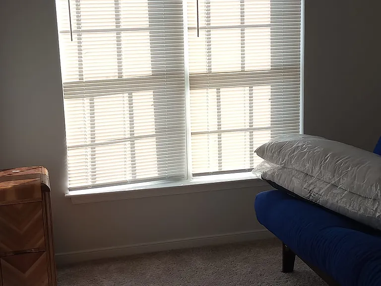 102 Colter Dr — Photo 1