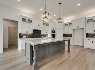 1117 Barrix Dr, Forney, TX 75126