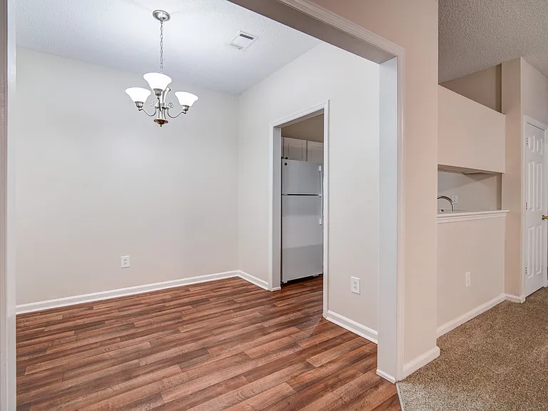 Bristol Park Apartment Homes — Photo 30