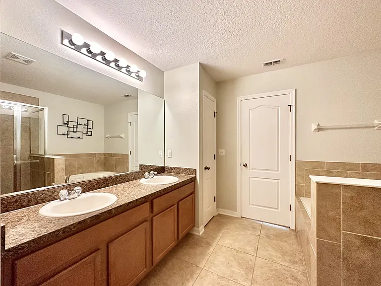 5517 Rutherford Pl — Photo 5