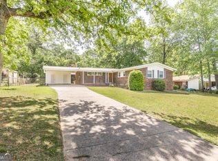 206 Forest Hill Dr, Warner Robins, GA 31088