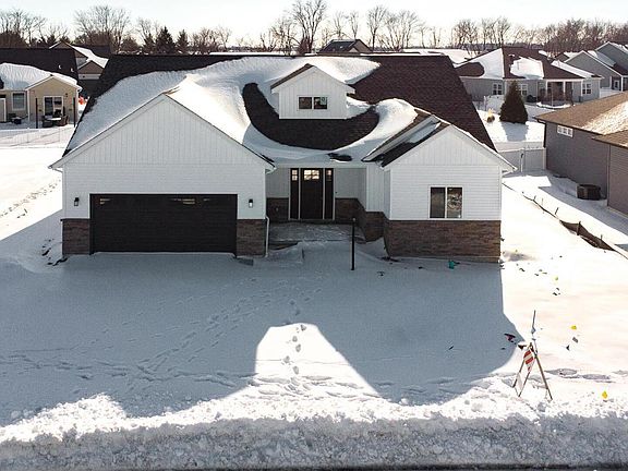 4th image of 7112 Richmond Dr