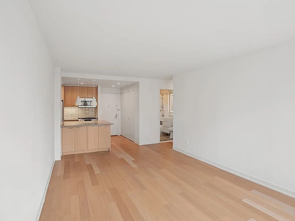 1st image of Columbus Pl #S29h