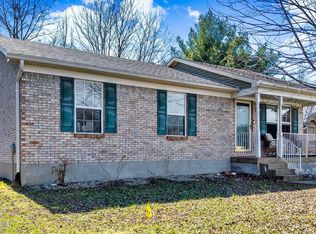 4012 Cedarway Ct, Louisville, KY 40229