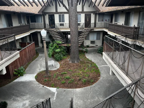 Northridge House, 18350 Napa St APT 13, Northridge, CA 91325