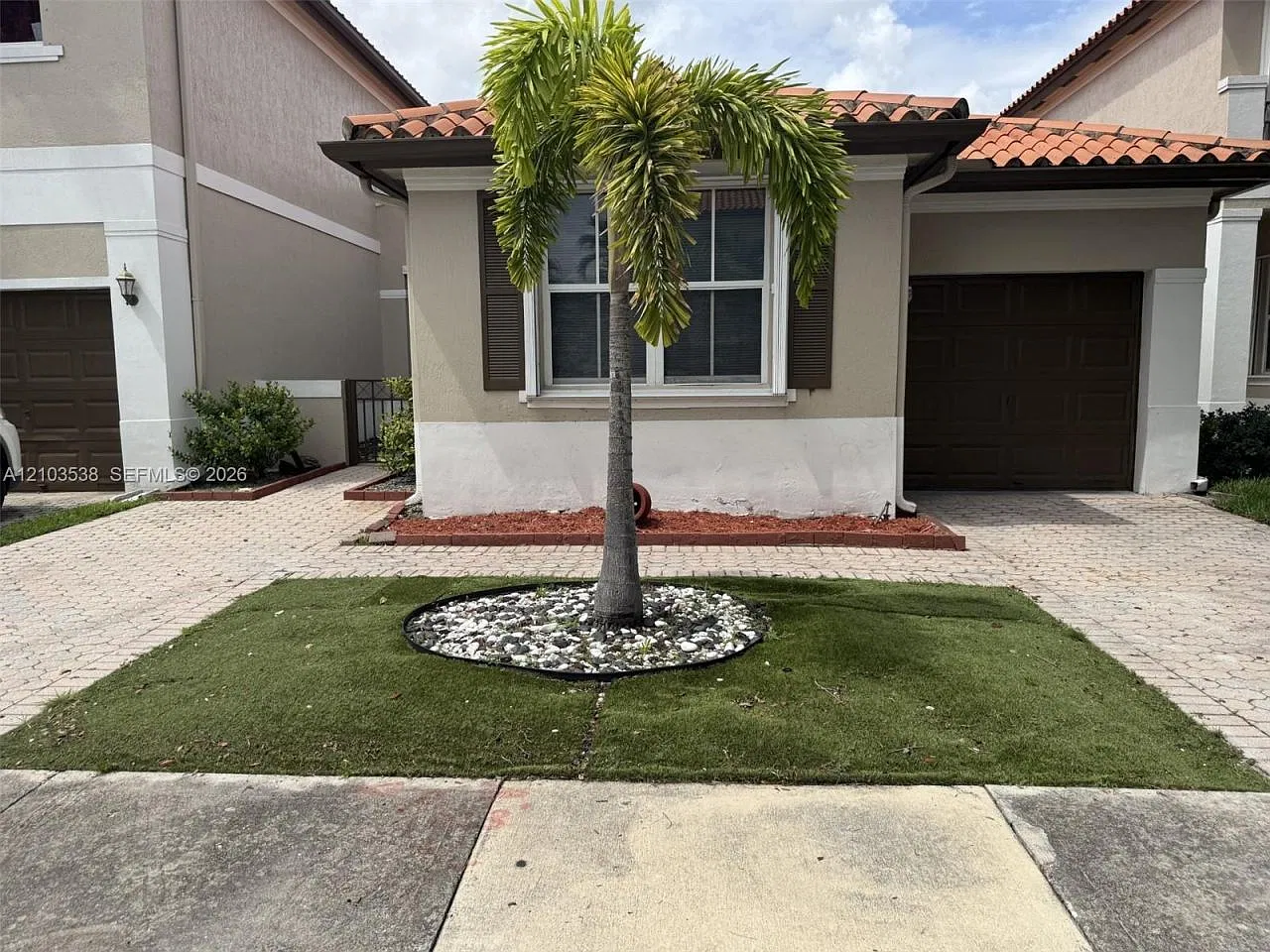 2 bed, 2.0 bath, 1131 sqft, $2,875 — Photo 1