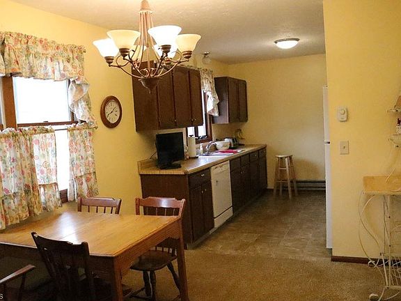 4th image of 6565 Fox Tail Ln