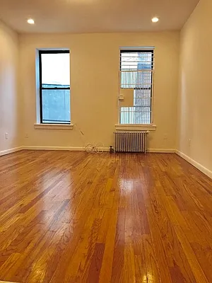 Rented by Zumper Inc | media 24