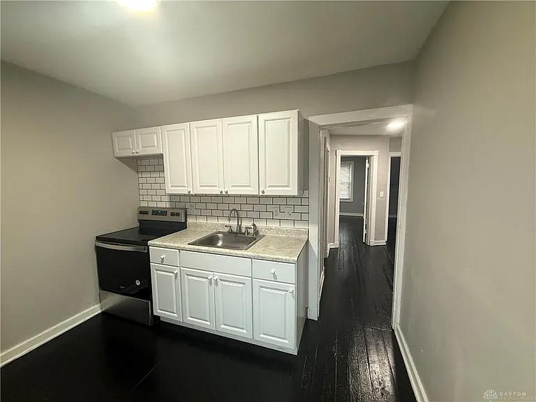 1608 Xenia Ave #2 — Photo 2