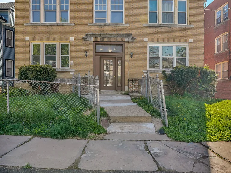22 Harper St #3 — Photo 7