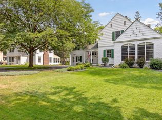 221 Ashley Rd, Hopkins, MN 55343