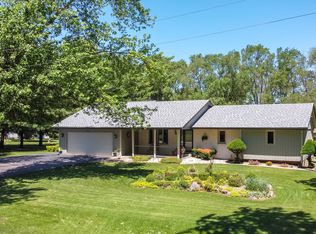 2930 Karr Rd, Belvidere, IL 61008